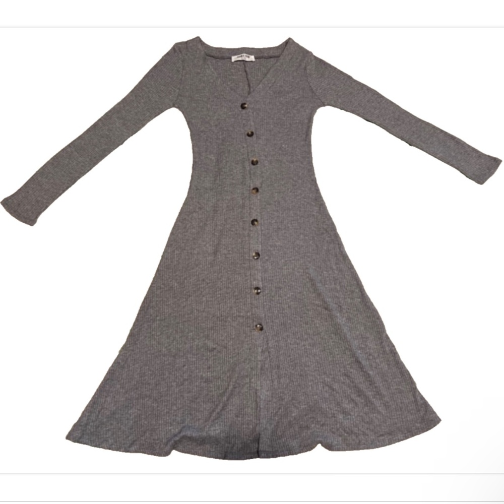 Double Zero Dress Grey Midi Size Small with buttons